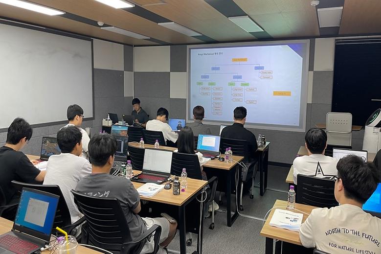 RISE사업단, 2025 방위산업 데이터 분석 및 엔지니어링 교육 개최