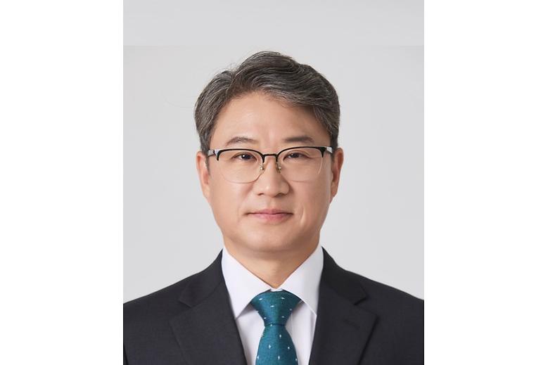 제9대 총장에 김상호 교수 취임